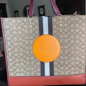 COACH Dempsey caryall